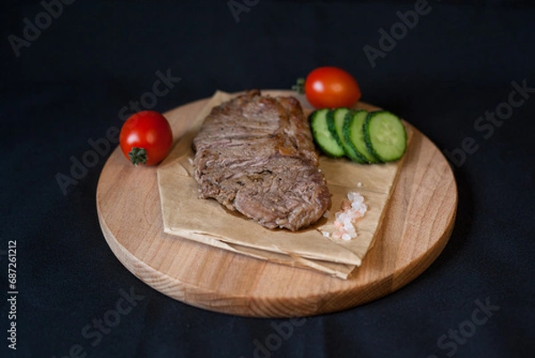 Obraz Fried meat with green vegetables