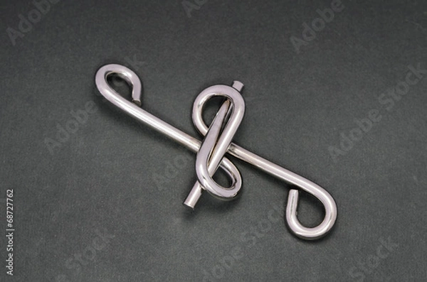 Fototapeta 知恵の輪　黒バック