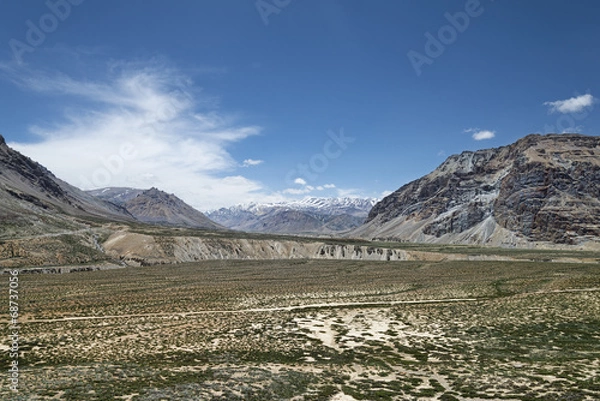 Fototapeta Desert mountain valley in Himalayas