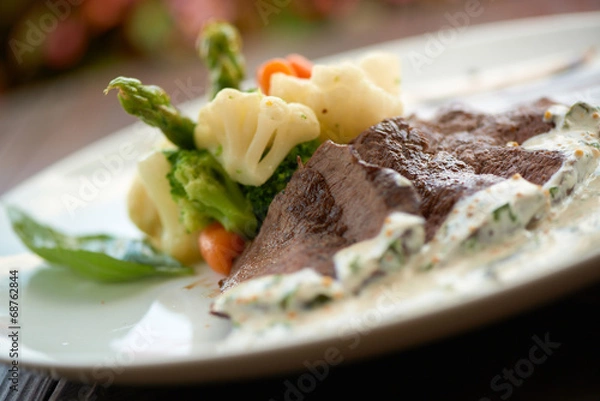 Obraz beef with steamed vegetables