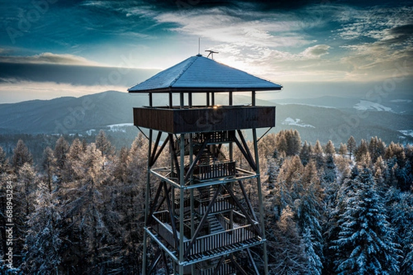 Fototapeta Beskid Sadecki, malnik mountain, observation tower, winter afternoon, sunset-Beskid Sądecki, gora malnik, wieza widokowa, zimowe popoludnie, zachod słonca