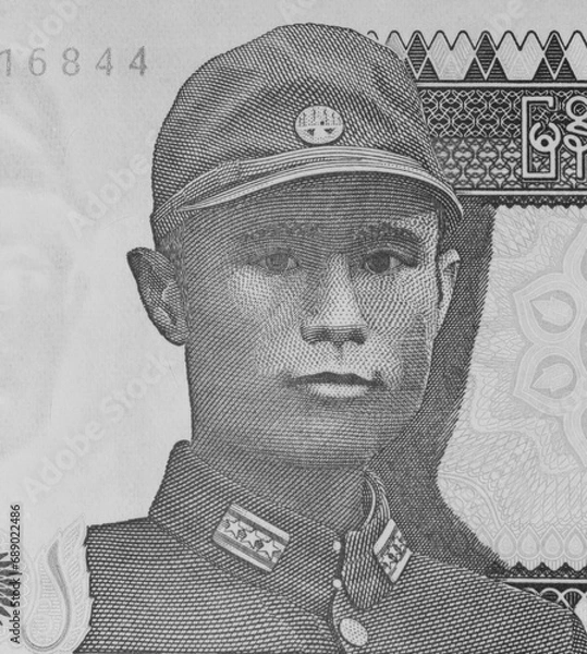 Fototapeta Parte de un billete con la imagen del General Aung San en blanco y negro
Ex primer ministro de Birmania británica, Myanmar
