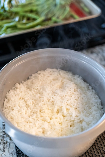 Fototapeta Calrose Rice Delight: Effortless Cooking in a Rice Cooker