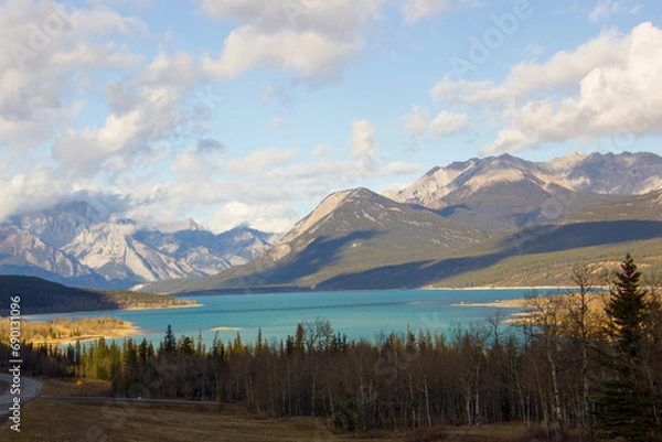 Fototapeta Abraham lake in Alberta in Canada in fall