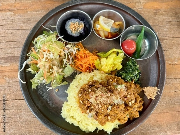 Fototapeta モンカレー／ゴールデンレトニエル