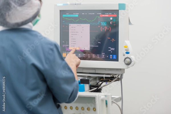 Obraz anesthesia nurse set up monitor
