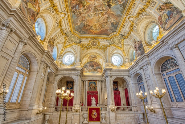 Fototapeta The Grand Staircase Hall of the Royal Palace of Madrid.  The palace was the home of the royal family of Spain for most of the twentieth century.
