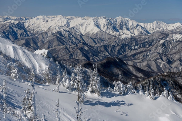 Obraz 剣ヶ峰山から武尊山に向かう登山道から見た冬の谷川岳