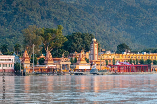 Fototapeta views of rishikesh city crossed by ganges river, india