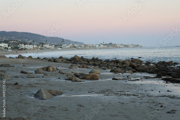 Fototapeta Rocky Beach in Malibu
