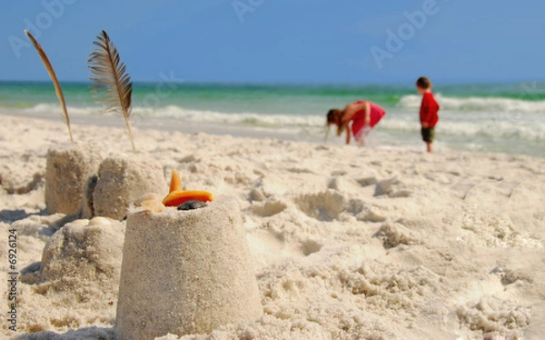 Obraz Sand Castles and Kids Collecting Shells
