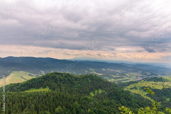 Obraz View from the observation tower on the top of Lubań towards the Dunajec River and Lake Czorsztyńskie