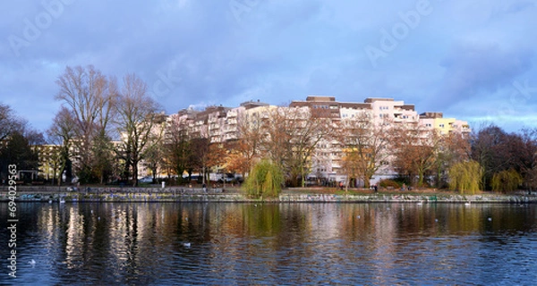 Obraz Housing estate at Böcklerpark in late fall