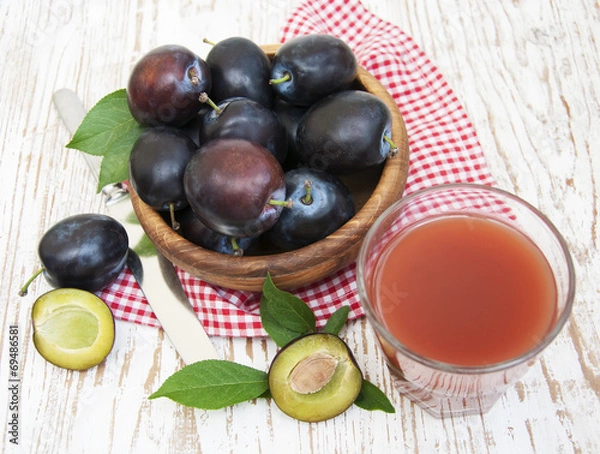 Fototapeta Plum juice