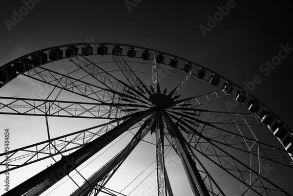 Obraz ferris wheel on a sky