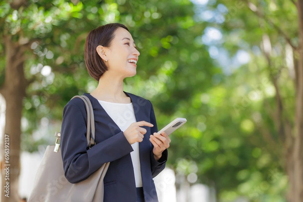 Obraz 女性　スマートフォン