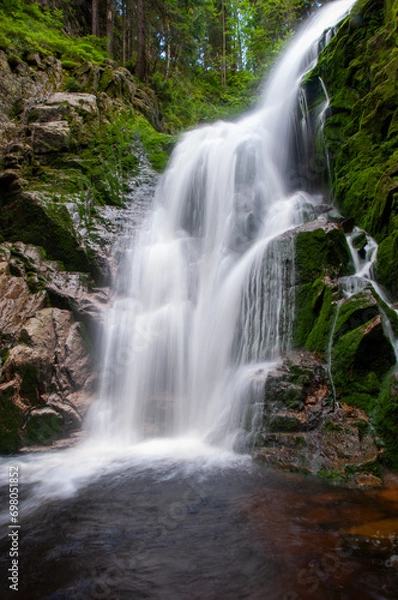 Obraz wodospad góry 