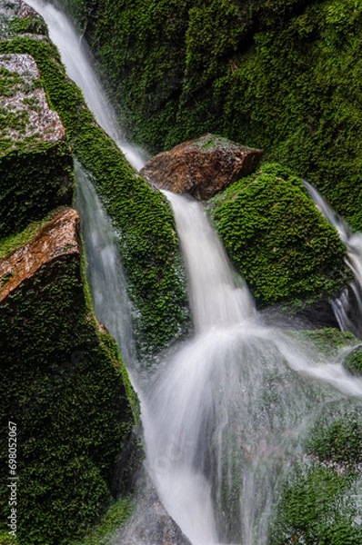 Obraz wodospad góry 