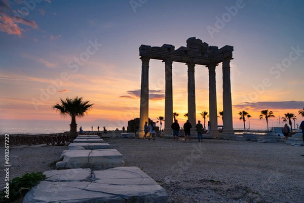 Obraz colums in side, Turkey