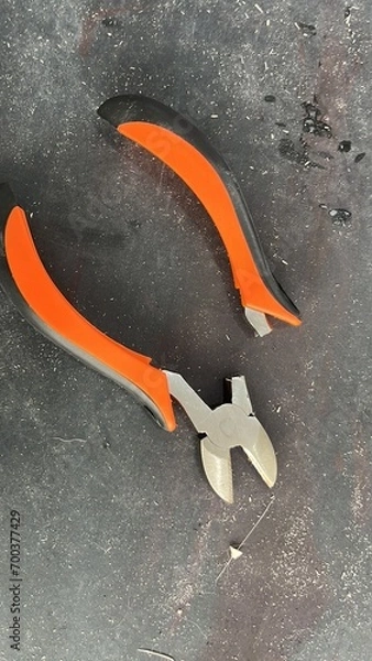 Obraz Work tools. Dielectric cold cutter. broken tools. Damaged tools.