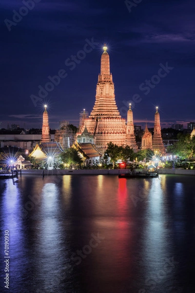 Fototapeta wat arun in sunset