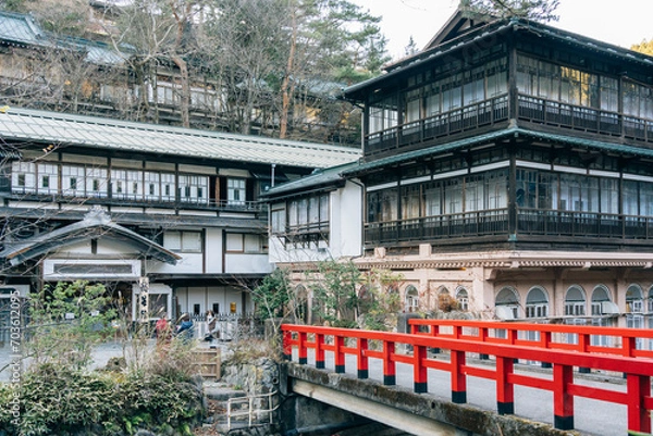 Obraz 千と千尋の神隠しのような積善館の建築日