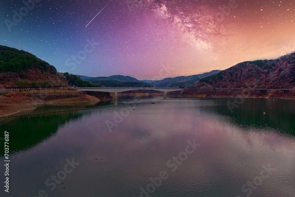 Fototapeta ダム湖の夜景