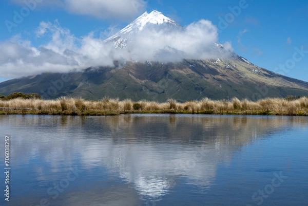 Obraz Reflection Pond at Mount Egmont