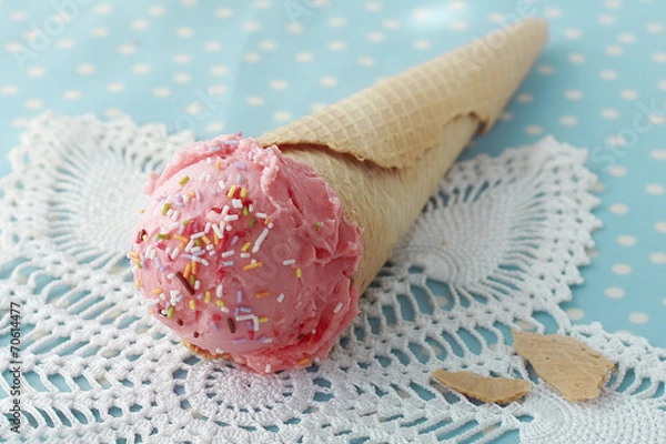 Obraz strawberry ice cream