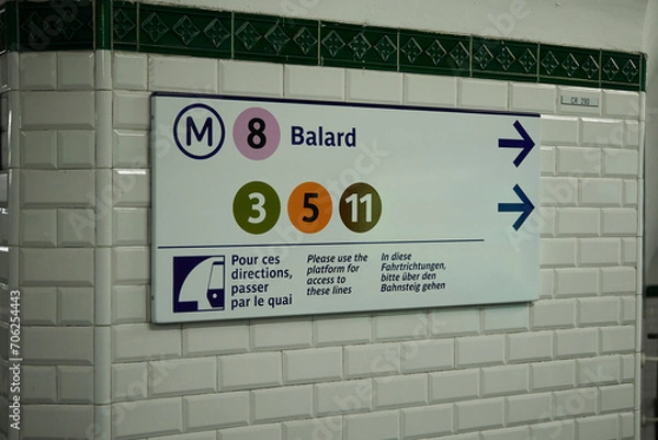 Fototapeta 地下鉄の風景
