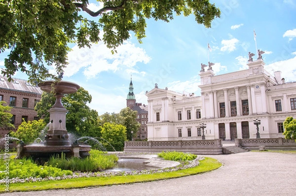 Fototapeta biały budynek uniwersytetu w Lund
