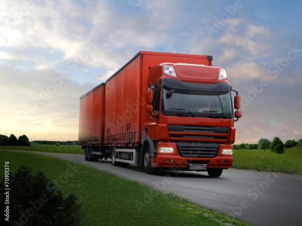 Obraz Roter LKW auf Landstraße