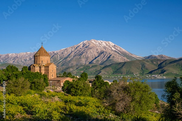 Obraz van Akdamar island and church Süphan mountain view