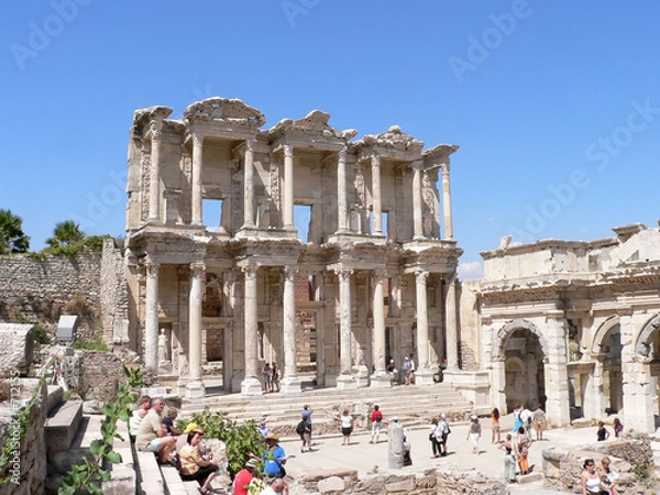 Fototapeta the restored library of celcus