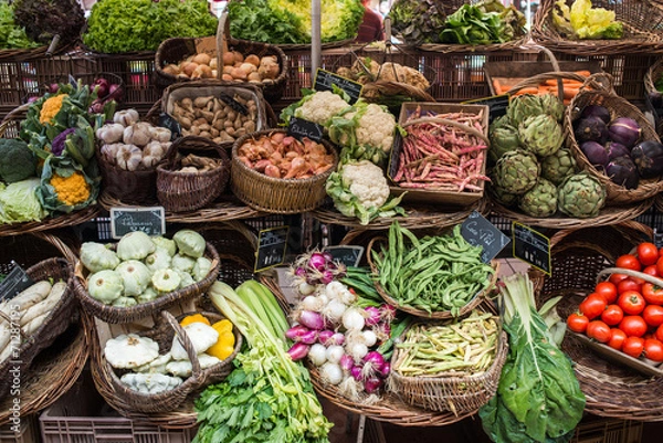 Obraz colorful Fruit and Vegetables at Market, Beaune, Dordogne, Franc