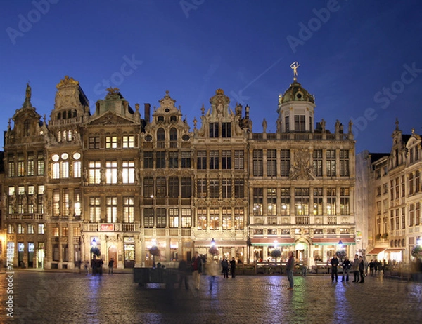Fototapeta duży rynek