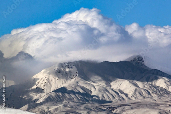 Obraz snow covered mountains in winter