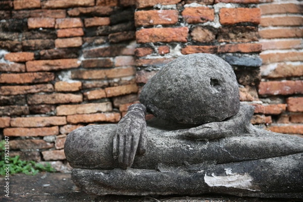 Obraz buddha statue in the temple