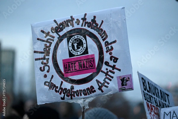 Fototapeta Demokratie verteidigen – Demonstration am 21.1.2024 in Berlin