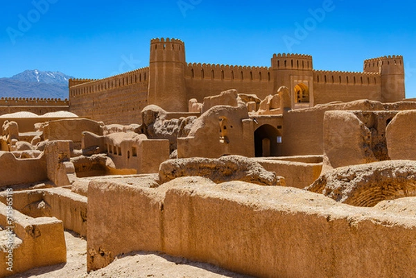 Fototapeta Iran. Rayen city, Kerman province. Rayen Castle is example of Persian fortress architecture, built of mudbrick in the 10th century AD