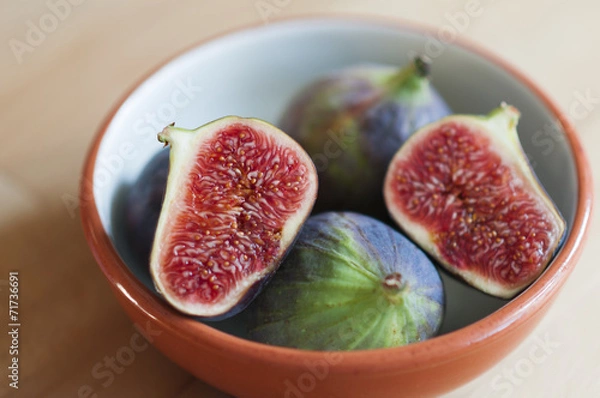 Fototapeta Feigen in einer Schale