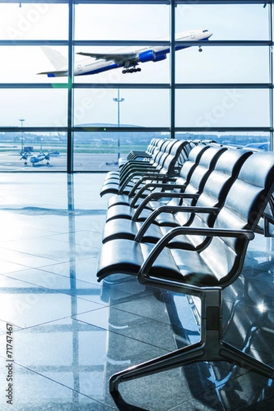 Fototapeta Pusta hala odlotów na lotnisku