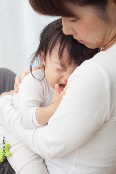 Fototapeta 泣く赤ちゃん