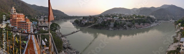 Fototapeta Holy Ganges river in Rishikesh with Hindu temples