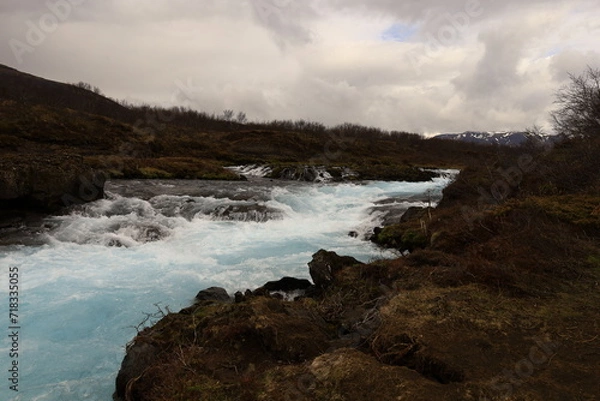 Fototapeta Brúará is a spring-fed river in West Iceland which runs by the boundaries of municipalities Biskupstungur and Grímsnes