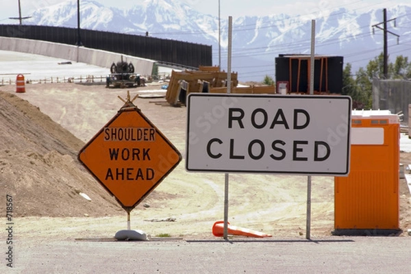 Obraz construction site and road closed sign