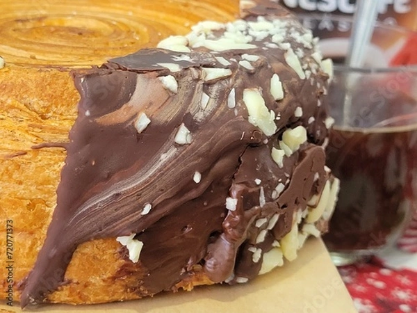 Obraz chocolate cake with nuts