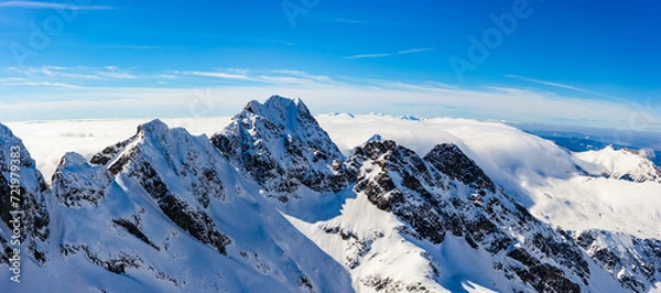 Obraz snow covered Tatra mountains in winter