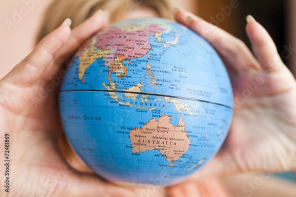 Obraz The earth in hands