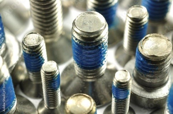 Obraz Selbstsichernde Senkschrauben
